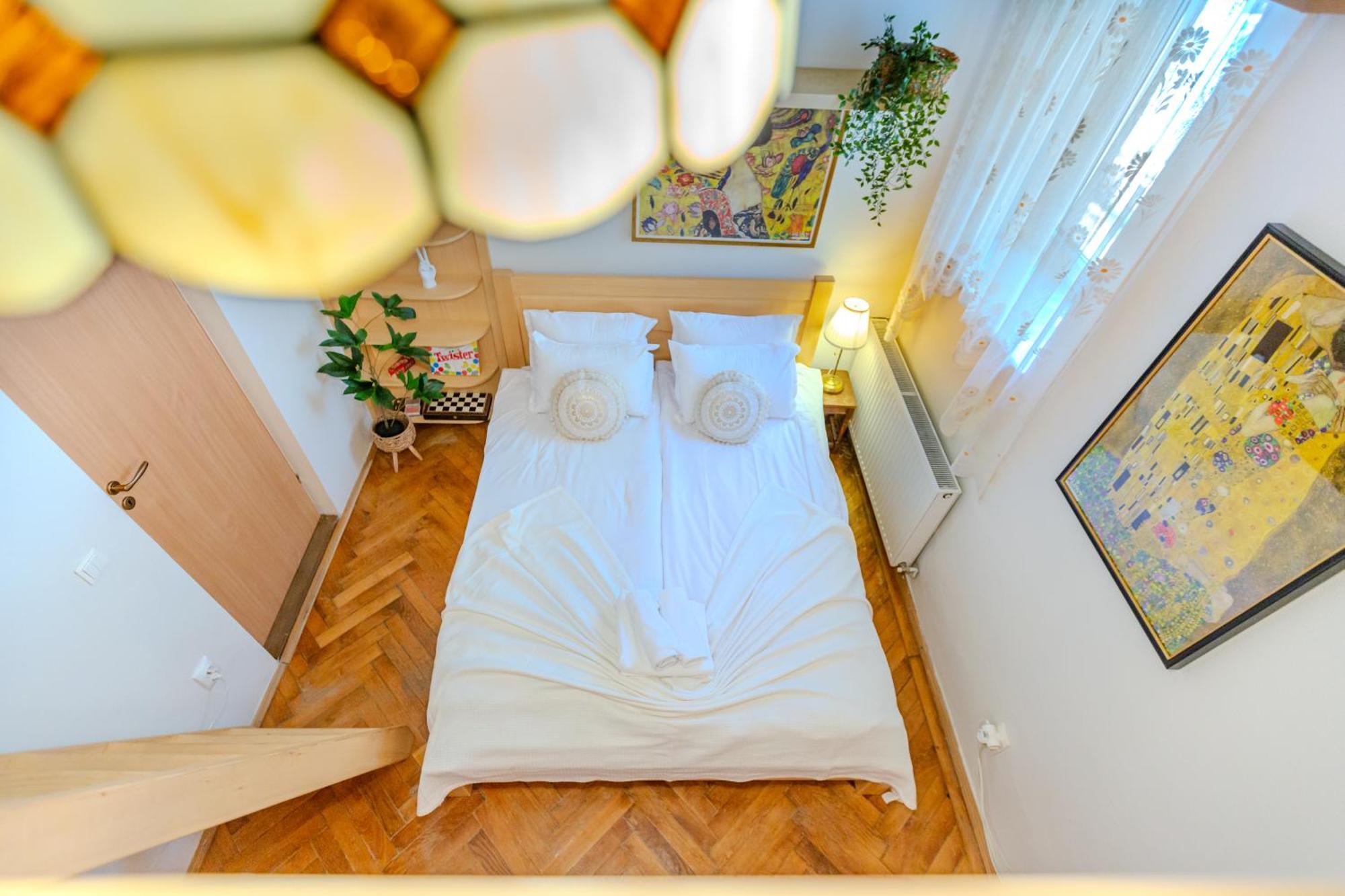 A Piece Of History Guesthouse Braşov Eksteriør billede